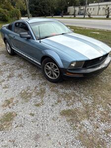 2005 Ford Mustang V6 Deluxe   - Photo 2 - Prichard, AL 36610