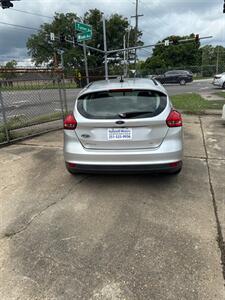 2016 Ford Focus SE   - Photo 5 - Prichard, AL 36610