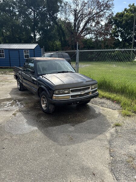 2001 Chevrolet S-10 - Photo 1 - Prichard, AL 36610
