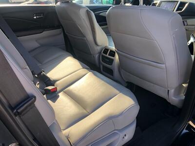2017 Honda Pilot EX-L w/Navi   - Photo 8 - Ontario, CA 91762