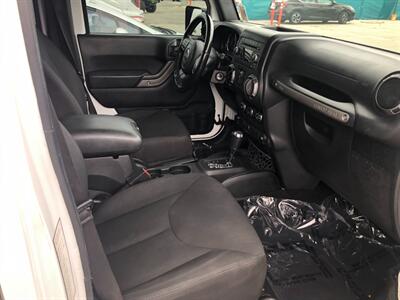2018 Jeep Wrangler JK Unlimited Sport  4 DOOR - Photo 7 - Ontario, CA 91762