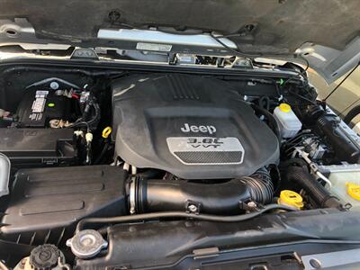 2013 Jeep Wrangler Unlimited Sahara - Photo 11 - Ontario, CA 91762