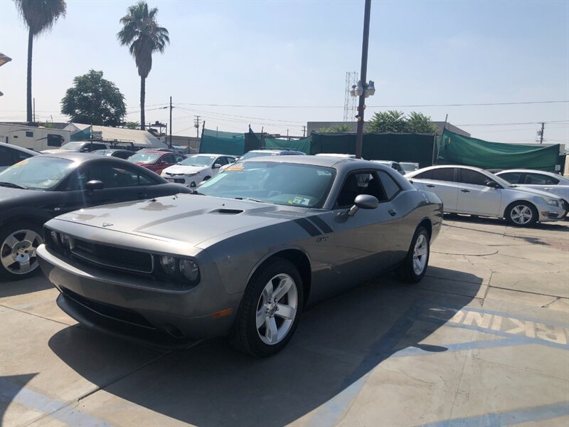 2011 Dodge Challenger SE - Photo 1 - Ontario, CA 91762