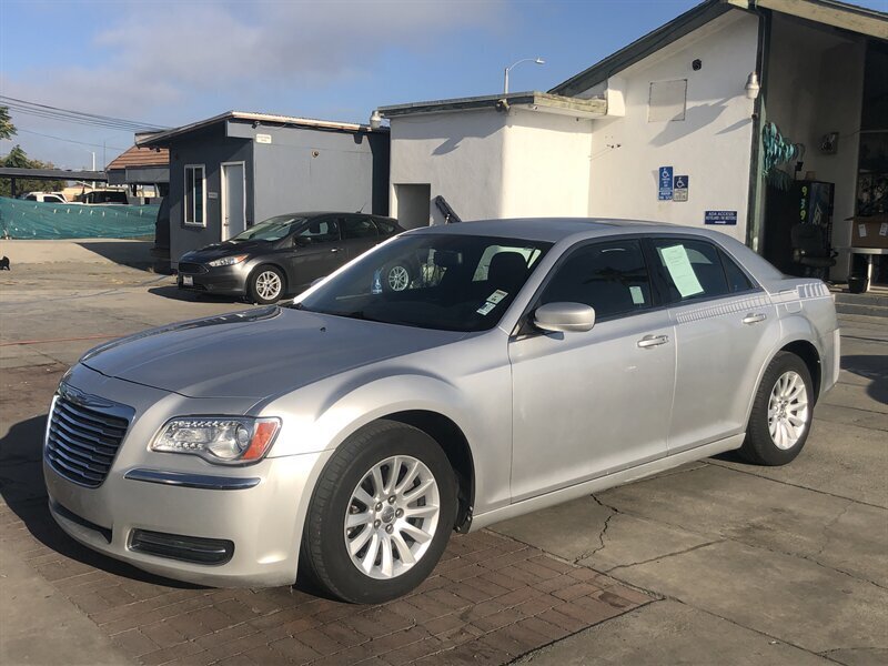 2012 Chrysler 300 Series