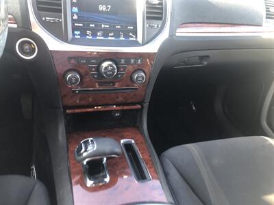 2012 Chrysler 300 Series   - Photo 9 - Ontario, CA 91762