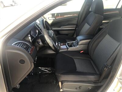 2012 Chrysler 300 Series   - Photo 6 - Ontario, CA 91762