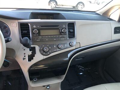 2011 Toyota Sienna Base 7-Passenger - Photo 10 - Ontario, CA 91762