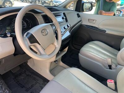 2011 Toyota Sienna Base 7-Passenger - Photo 8 - Ontario, CA 91762