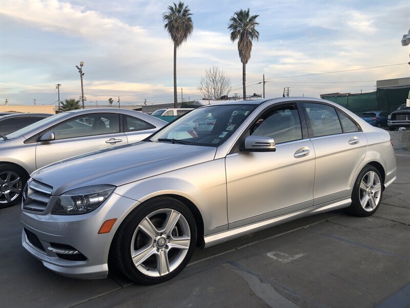 2011 Mercedes-Benz C 300 Luxury  