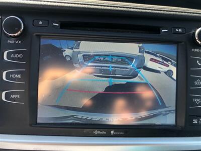 2014 Toyota Highlander XLE   - Photo 12 - Ontario, CA 91762