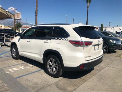 2014 Toyota Highlander XLE   - Photo 2 - Ontario, CA 91762
