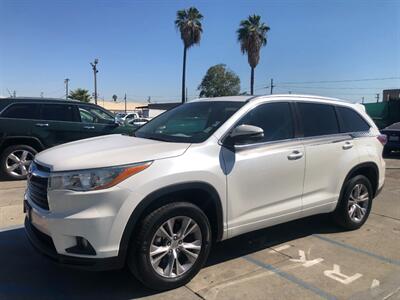 2014 Toyota Highlander XLE   - Photo 1 - Ontario, CA 91762