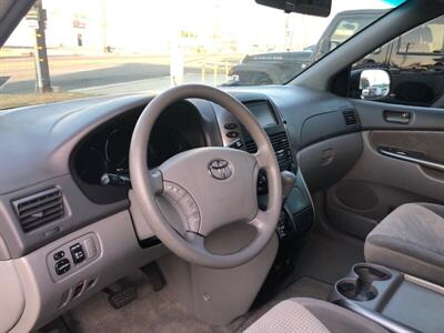 2010 Toyota Sienna LE 7-Passenger  LE - Photo 8 - Ontario, CA 91762