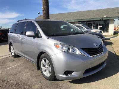 2011 Toyota Sienna LE 8-Passenger SV