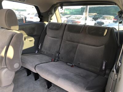2010 Toyota Sienna CE 7-Passenger - Photo 10 - Ontario, CA 91762