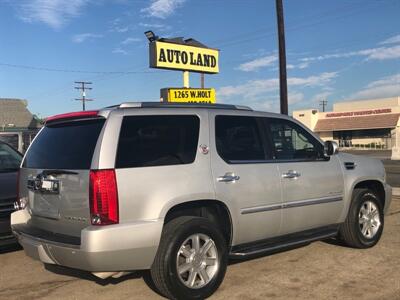 2011 Cadillac Escalade   - Photo 3 - Ontario, CA 91762