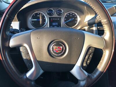 2011 Cadillac Escalade   - Photo 12 - Ontario, CA 91762