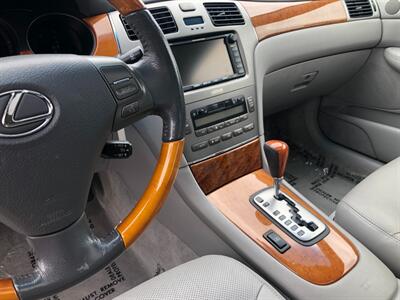 2005 Lexus ES 330   - Photo 8 - Ontario, CA 91762