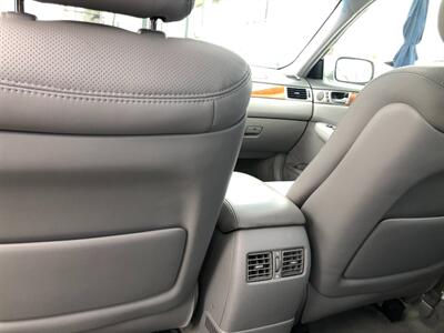 2005 Lexus ES 330   - Photo 7 - Ontario, CA 91762