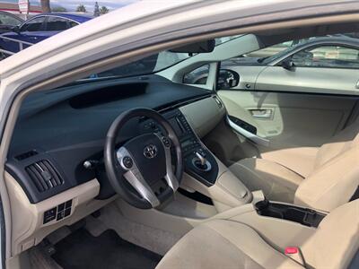 2010 Toyota Prius III   - Photo 10 - Ontario, CA 91762