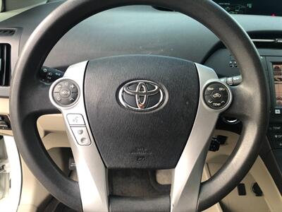 2010 Toyota Prius III   - Photo 11 - Ontario, CA 91762