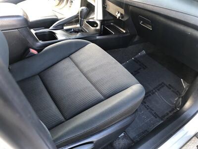 2018 Toyota RAV4 LE - Photo 9 - Ontario, CA 91762