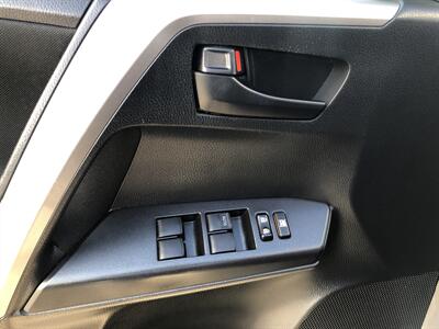 2018 Toyota RAV4 LE   - Photo 13 - Ontario, CA 91762