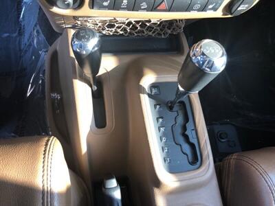 2011 Jeep Wrangler Unlimited Rubicon   - Photo 12 - Ontario, CA 91762