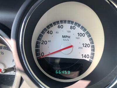 2010 Dodge Challenger SE - Photo 10 - Ontario, CA 91762