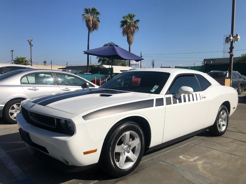 2010 Dodge Challenger SE  