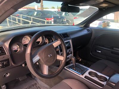 2010 Dodge Challenger SE - Photo 8 - Ontario, CA 91762