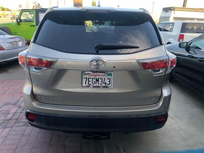 2014 Toyota Highlander XLE - Photo 5 - Ontario, CA 91762