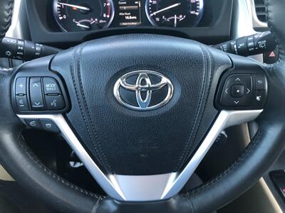 2014 Toyota Highlander XLE - Photo 11 - Ontario, CA 91762