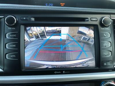 2014 Toyota Highlander XLE - Photo 12 - Ontario, CA 91762