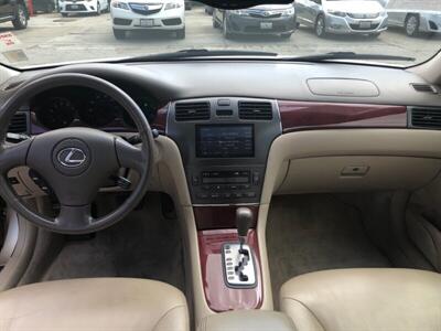 2002 Lexus ES 300   - Photo 15 - Ontario, CA 91762