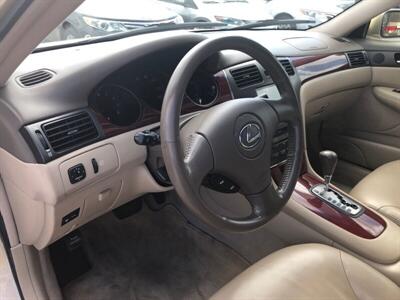 2002 Lexus ES 300   - Photo 8 - Ontario, CA 91762