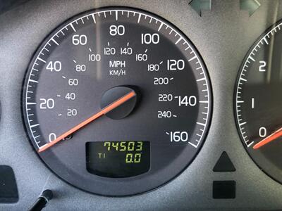 2003 Volvo S60 2.4  S60 2.4 - Photo 8 - Ontario, CA 91762