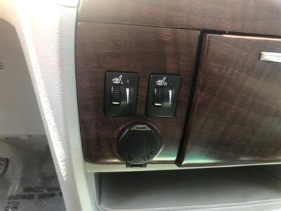2011 Toyota Sienna XLE 8-Passenger  XLE - Photo 14 - Ontario, CA 91762