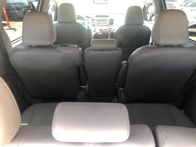 2011 Toyota Sienna XLE 8-Passenger  XLE - Photo 19 - Ontario, CA 91762
