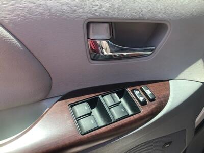 2011 Toyota Sienna XLE 8-Passenger  XLE - Photo 8 - Ontario, CA 91762