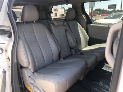 2011 Toyota Sienna XLE 8-Passenger  XLE - Photo 18 - Ontario, CA 91762