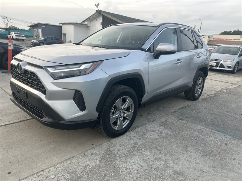 2024 Toyota RAV4 XLE  AWD - Photo 1 - Ontario, CA 91762