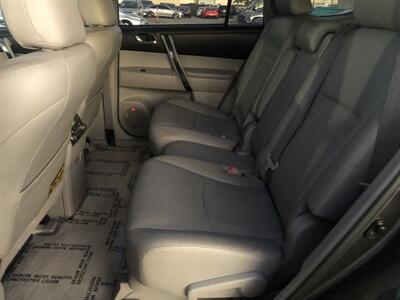 2009 Toyota Highlander Limited  4X4 - Photo 10 - Ontario, CA 91762