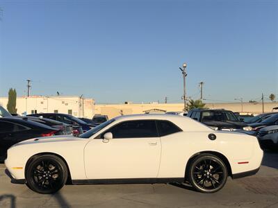2017 Dodge Challenger SXT   - Photo 7 - Ontario, CA 91762