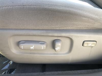 2005 Toyota Camry LE V6   - Photo 12 - Ontario, CA 91762