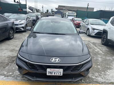 2024 Hyundai ELANTRA Limited   - Photo 2 - Ontario, CA 91762