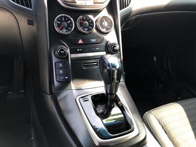 2013 Hyundai Genesis Coupe 2.0T   - Photo 13 - Ontario, CA 91762