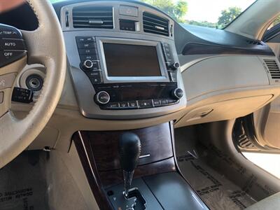 2011 Toyota Avalon Limited - Photo 7 - Ontario, CA 91762