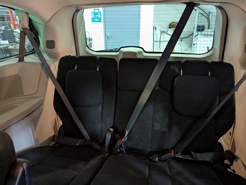 2014 Dodge Grand Caravan SXT   - Photo 30 - Calgary, AB T2B 2Y9