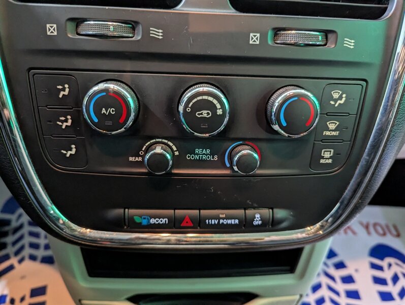 2014 Dodge Grand Caravan SXT   - Photo 22 - Calgary, AB T2B 2Y9
